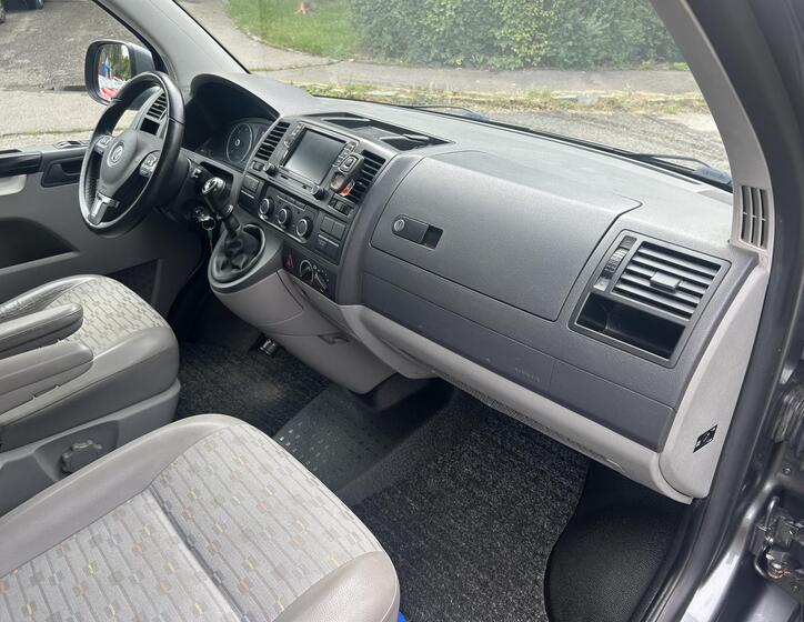 Volkswagen Transporter 42