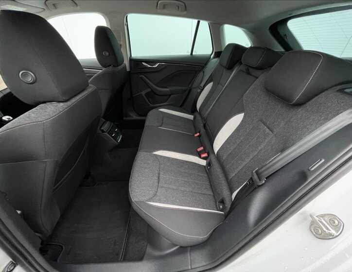 Škoda Scala Hatchback 999,0 81 kw