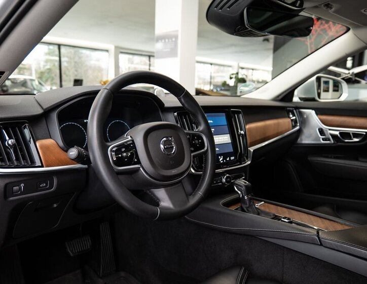 Volvo V90 5