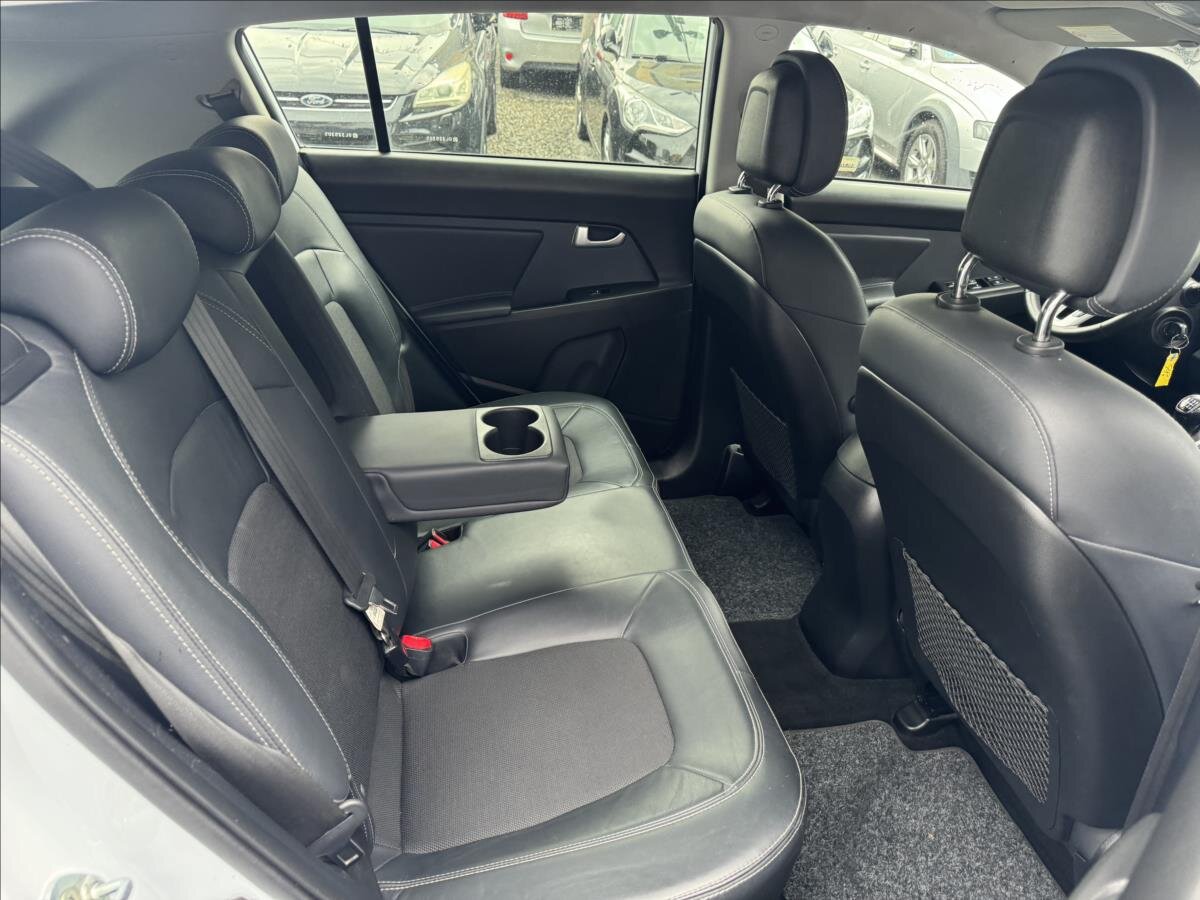 KIA Sportage SUV 2,0 l 135 kw