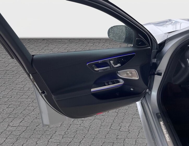 Mercedes-Benz Třídy C Sedan 2,0 l 145 kw