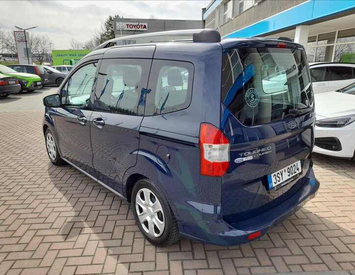 Ford Tourneo Courier MPV 998,0 74 kw