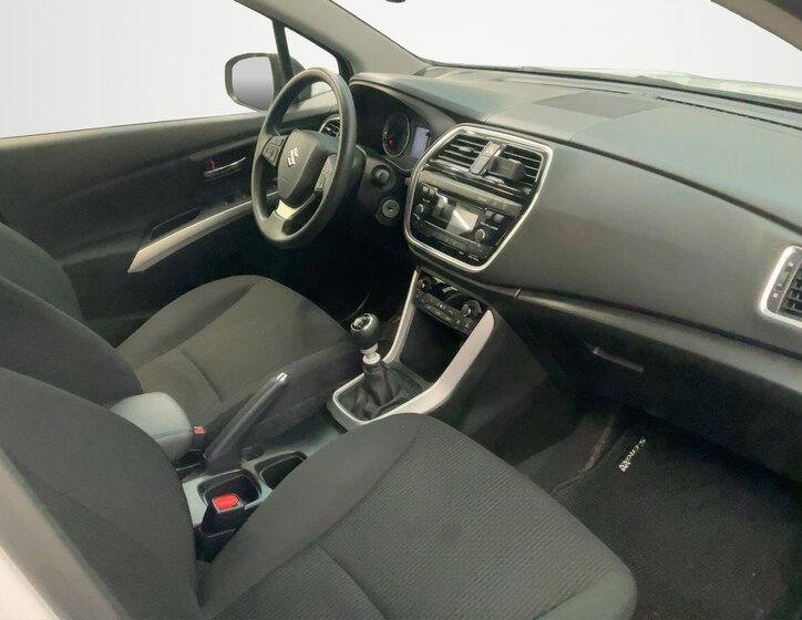 Suzuki SX4 S-Cross 3