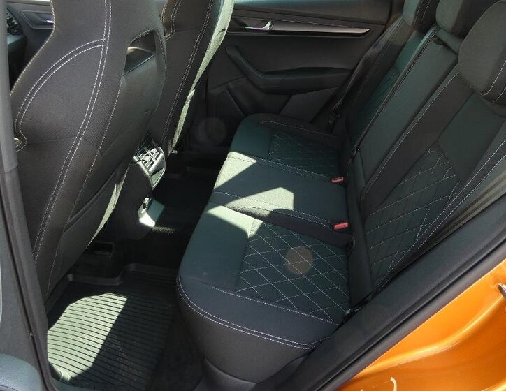 Škoda Karoq SUV / Terénní 1,5 l 110 kw