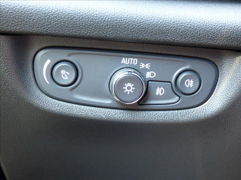 Opel Insignia Liftback 2,0 l 125 kw