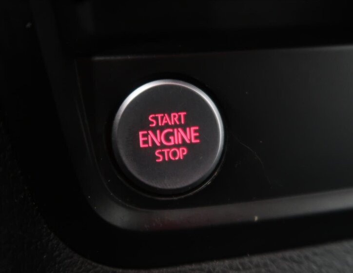 Volkswagen Sharan MPV 2,0 l 110 kw