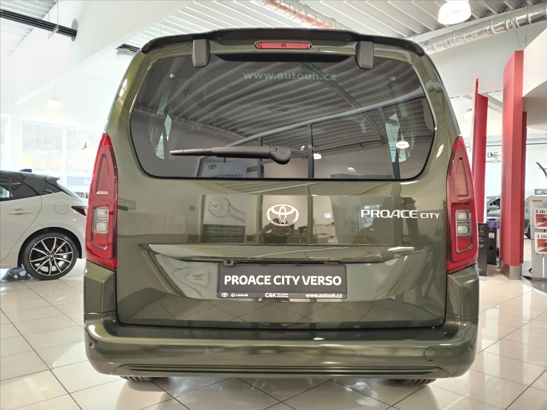 Toyota ProAce City Verso MPV 0,0 96 kw