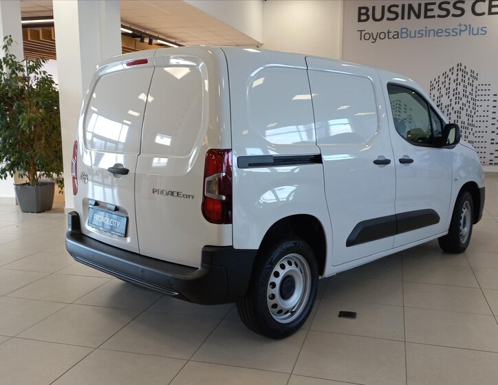 Toyota ProAce City Skříň 1,5 l 75 kw