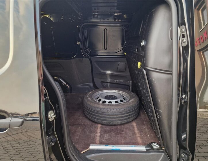 Opel Combo Skříň 1,5 l 75 kw