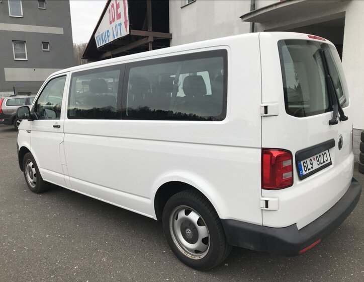 Volkswagen Transporter Kombi 2,0 l 110 kw