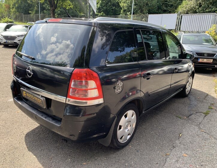 Opel Zafira Kombi 1,9 l 88 kw