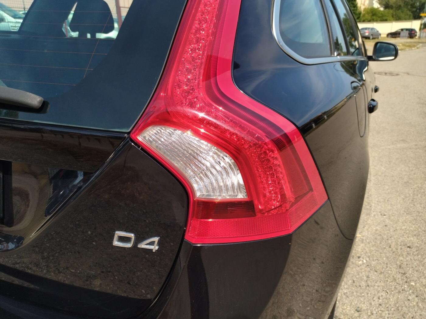 Volvo V60 Kombi 2,0 l 120 kw