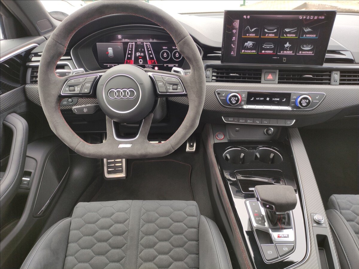 Audi RS 4 Kombi 2,9 l 331 kw