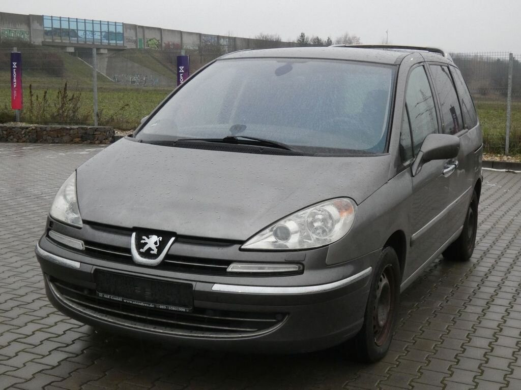 Peugeot 807