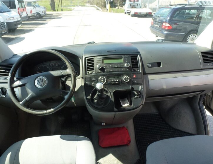 Volkswagen Multivan Kombi 2,5 l 128 kw