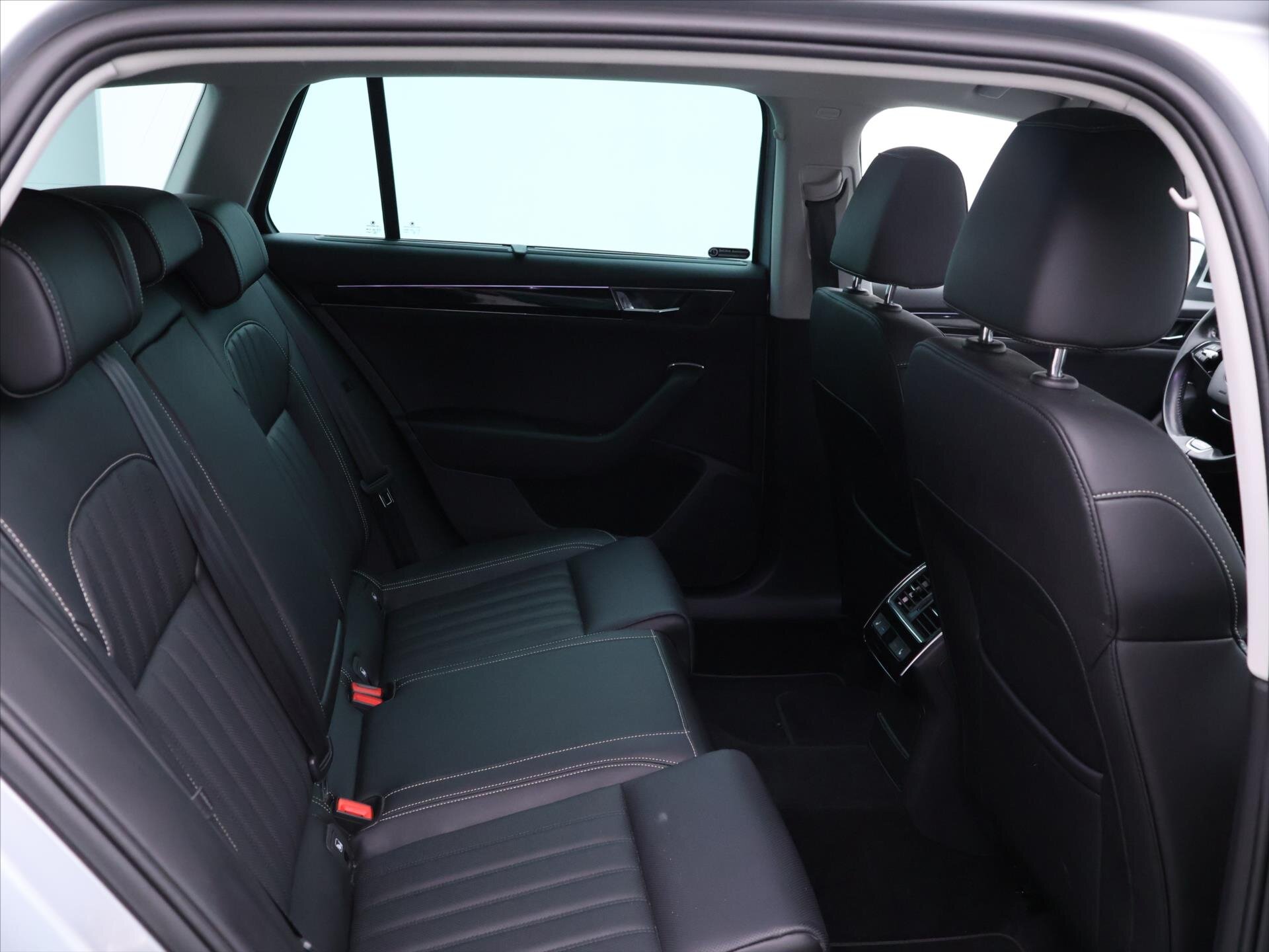 Škoda Superb Kombi 2,0 l 147 kw