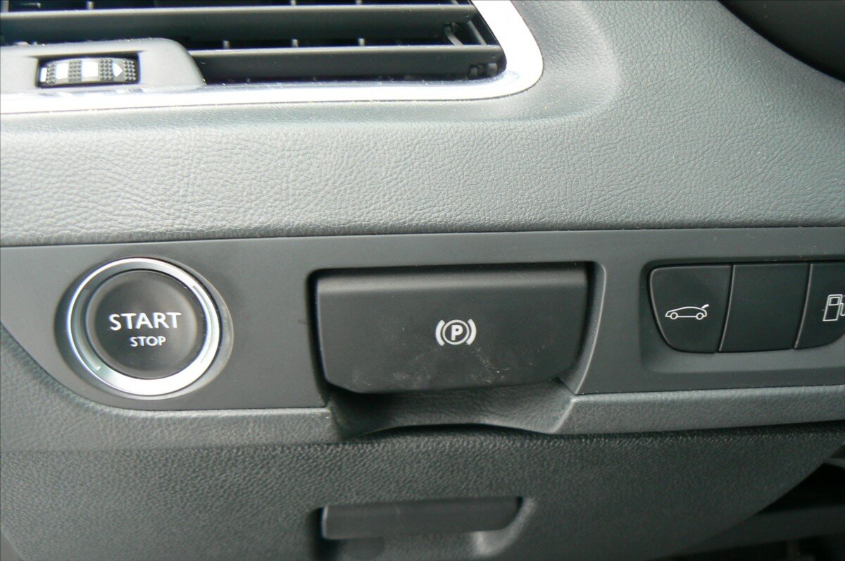 Peugeot 508 Kombi 2,2 l 150 kw