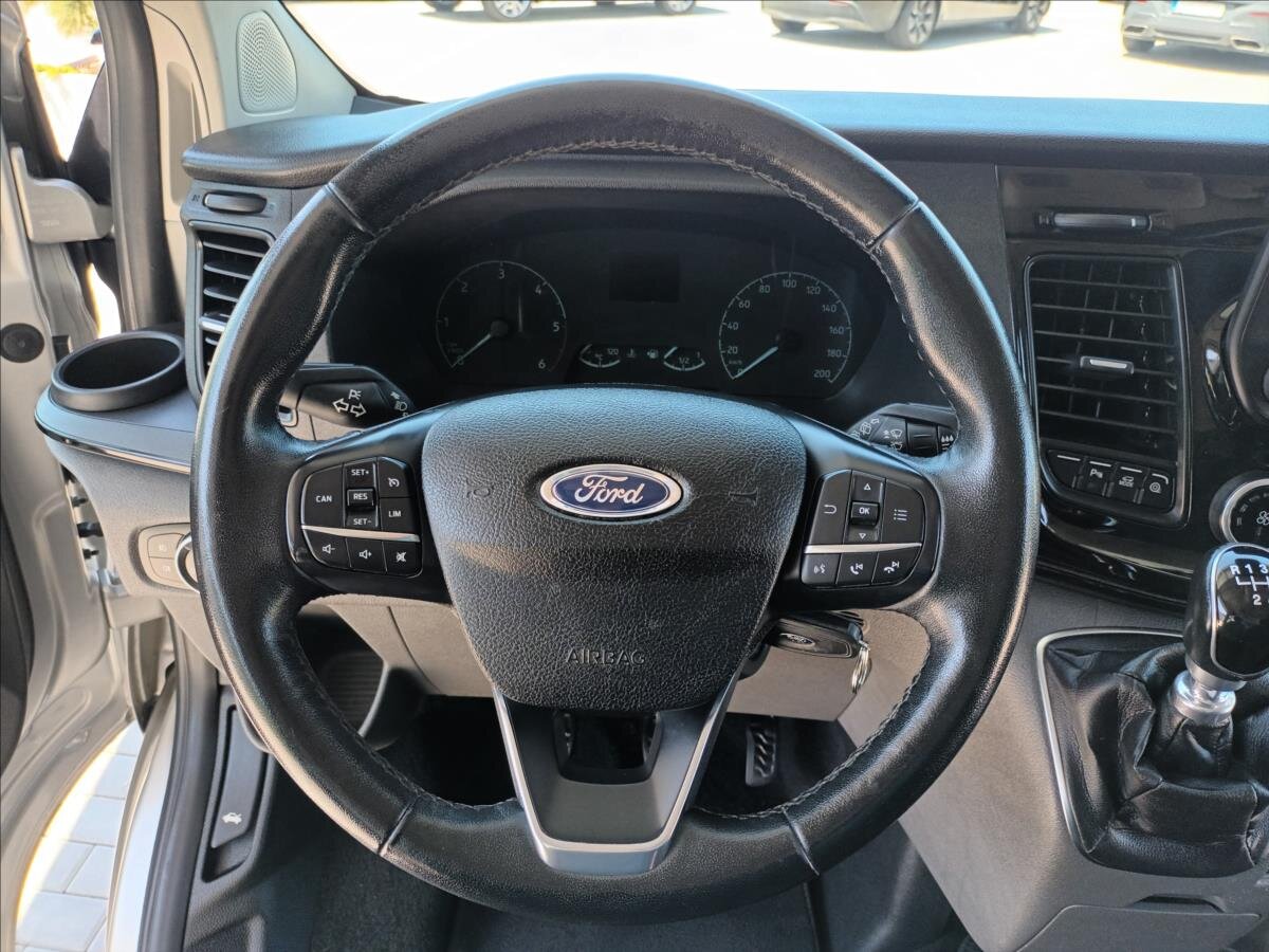 Ford Tourneo Custom VAN-Minibus 2,0 l 96 kw