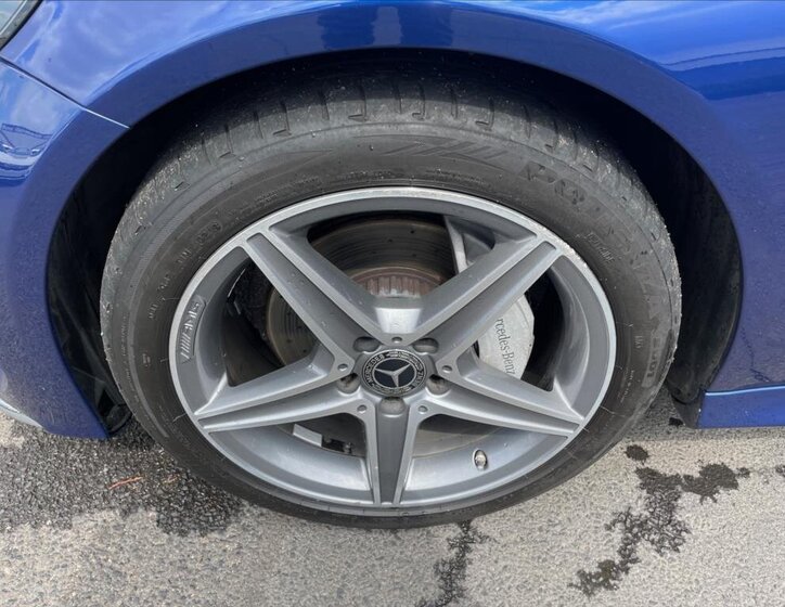 Mercedes-Benz Třídy C Kabriolet 2,1 l 125 kw