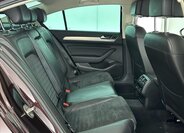 Volkswagen Passat Sedan / Limuzína 2,0 l 140 kw