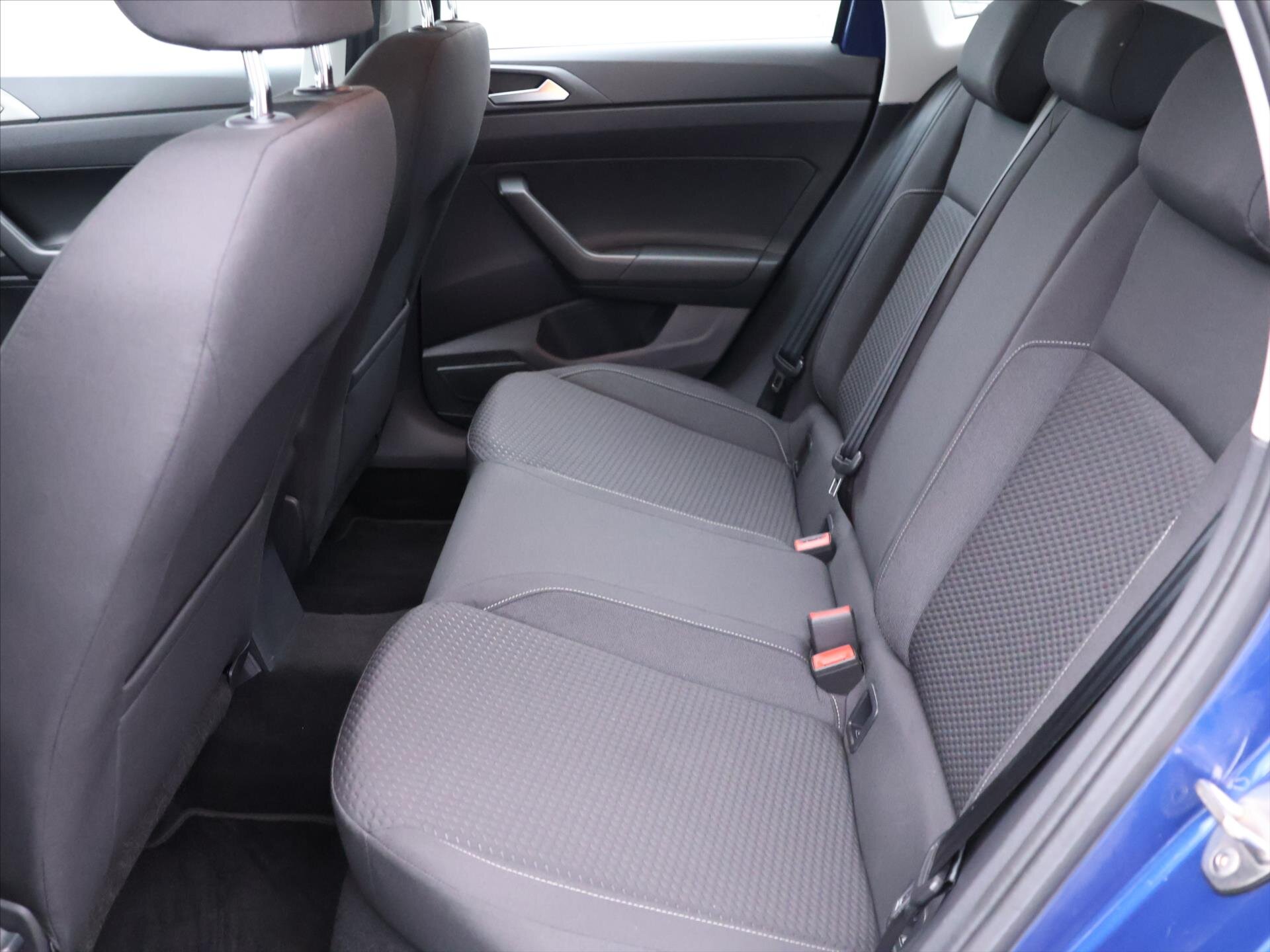 Volkswagen Polo Hatchback 999,0 70 kw