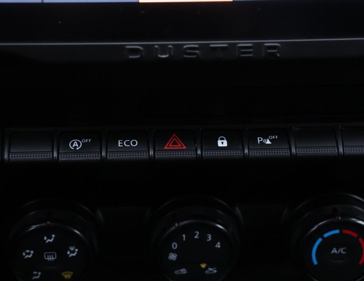 Dacia Duster SUV 999,0 67 kw