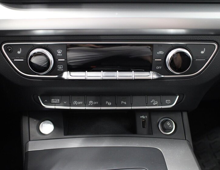 Audi Q5 SUV / Terénní 2,0 l 120 kw