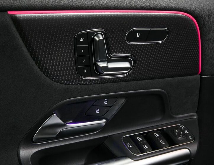 Mercedes-Benz EQA 17