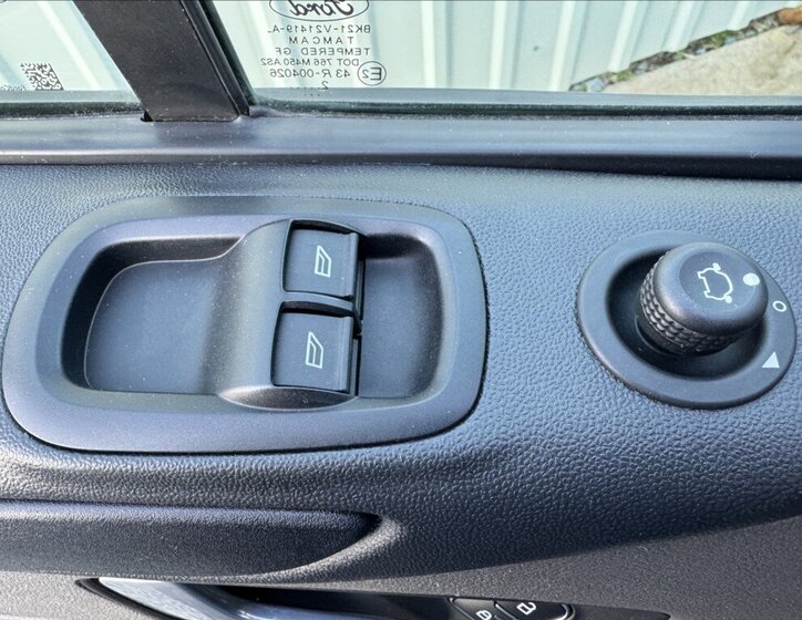 Ford Transit Custom Skříň 2,0 l 77 kw