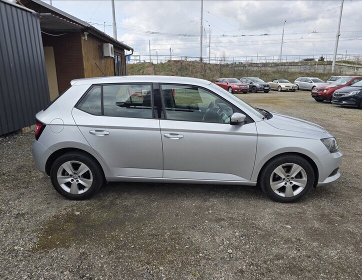 Škoda Fabia Hatchback 999,0 70 kw
