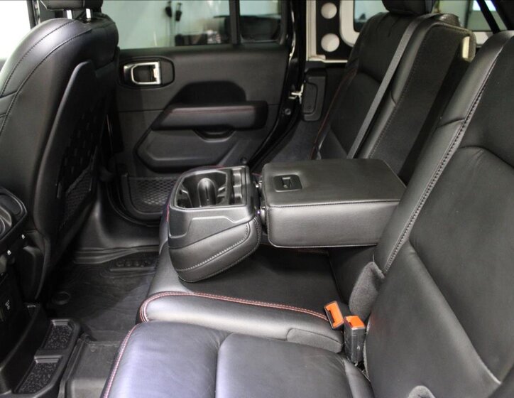 Jeep Wrangler Ostatní 2,0 l 200 kw