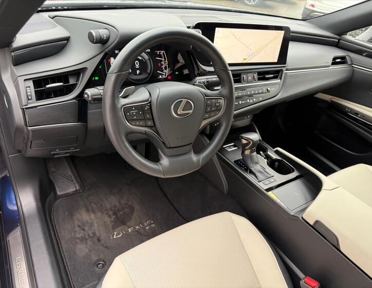 Lexus ES 300h 7
