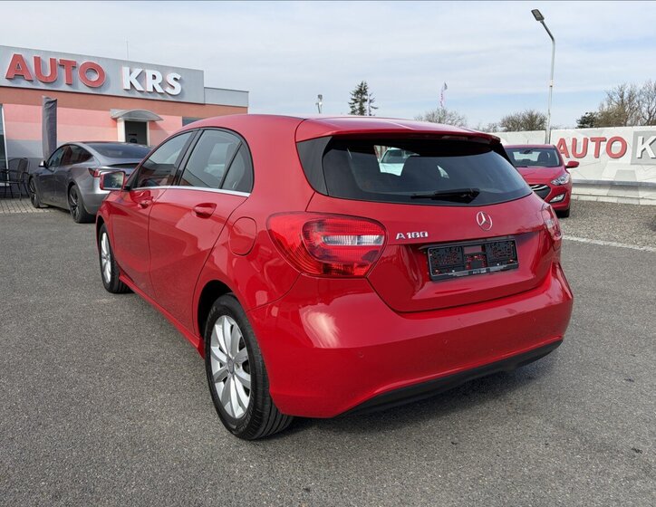Mercedes-Benz Třídy A Hatchback 1,6 l 90 kw