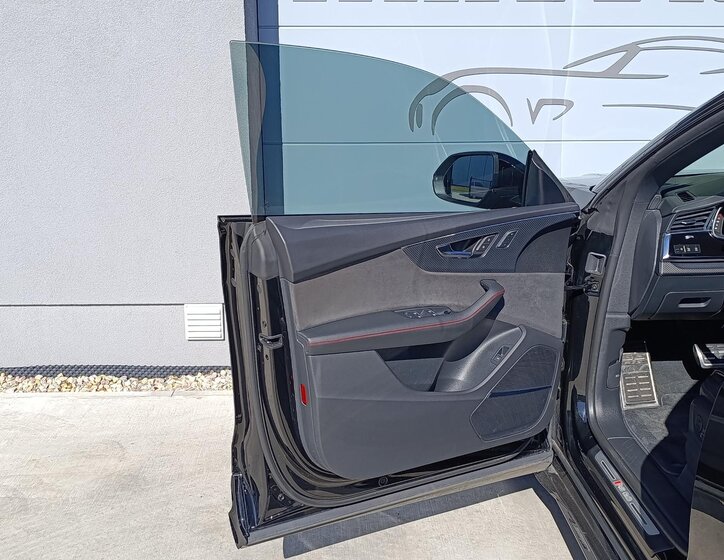 Audi RS Q8 SUV / Terénní 4,0 l 441 kw