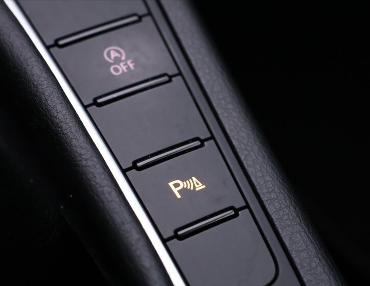 Volkswagen Passat Kombi 1,4 l 90 kw