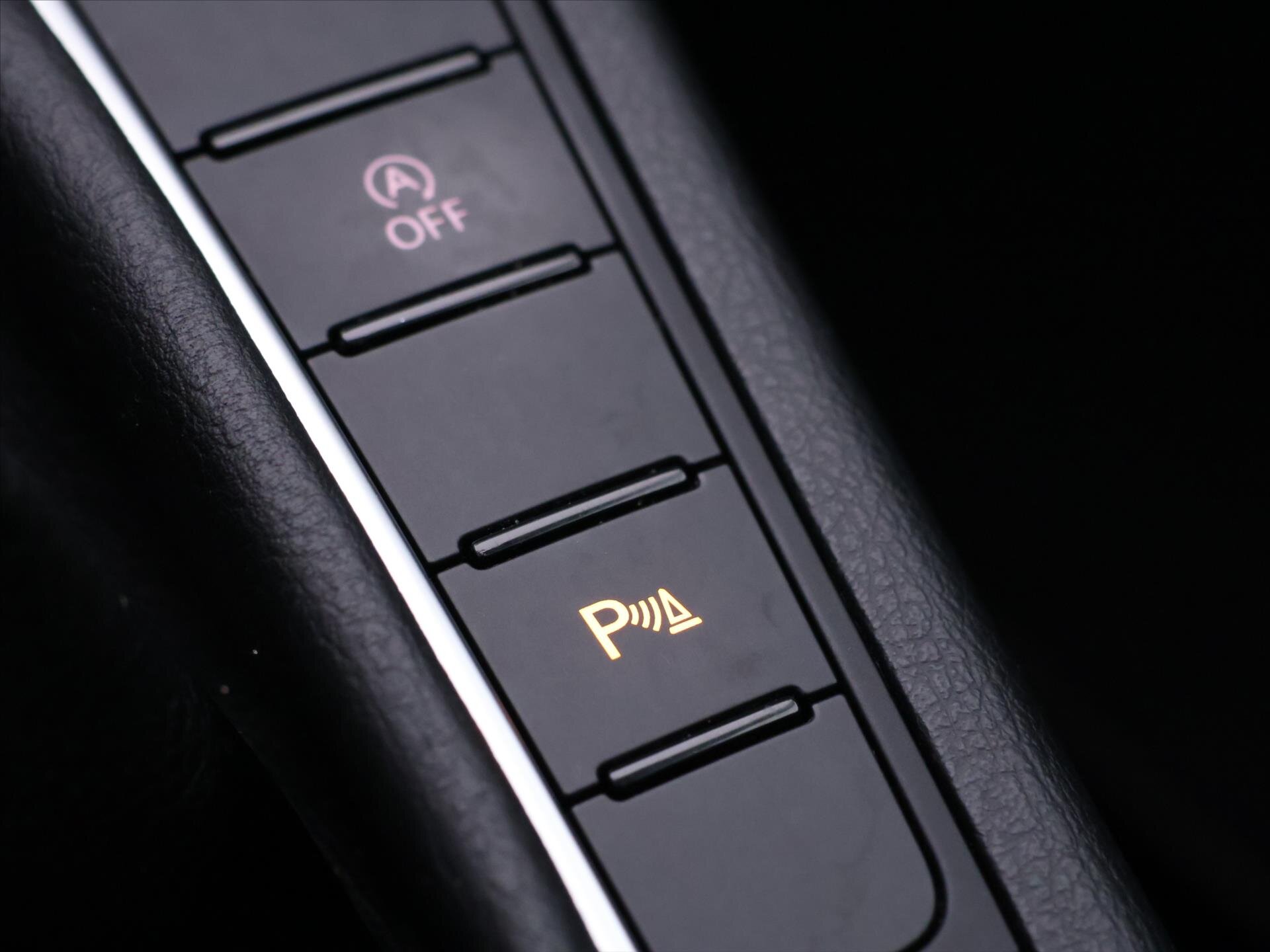 Volkswagen Passat Kombi 1,4 l 90 kw