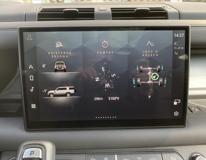 Land Rover Defender 47