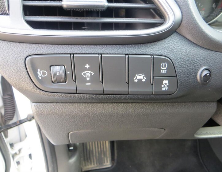 Hyundai i30 Kombi 1,6 l 85 kw