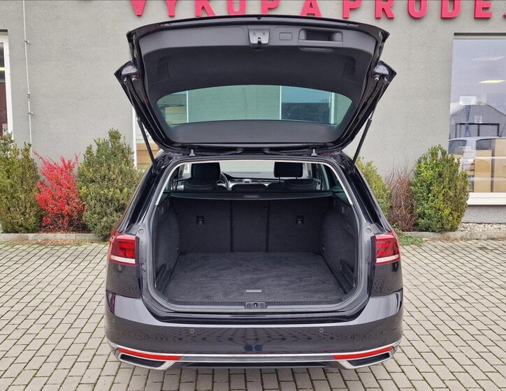 Volkswagen Passat Kombi 2,0 l 110 kw