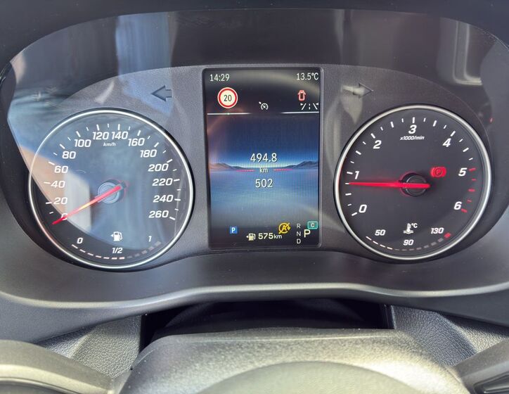 Mercedes-Benz Vito 11