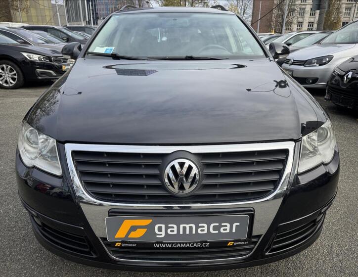 Volkswagen Passat 1