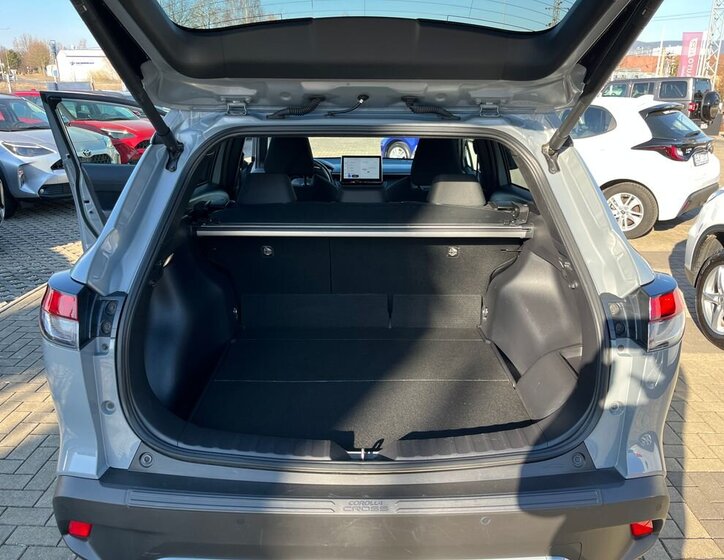 Toyota Corolla Cross SUV / Terénní 2,0 l 112 kw