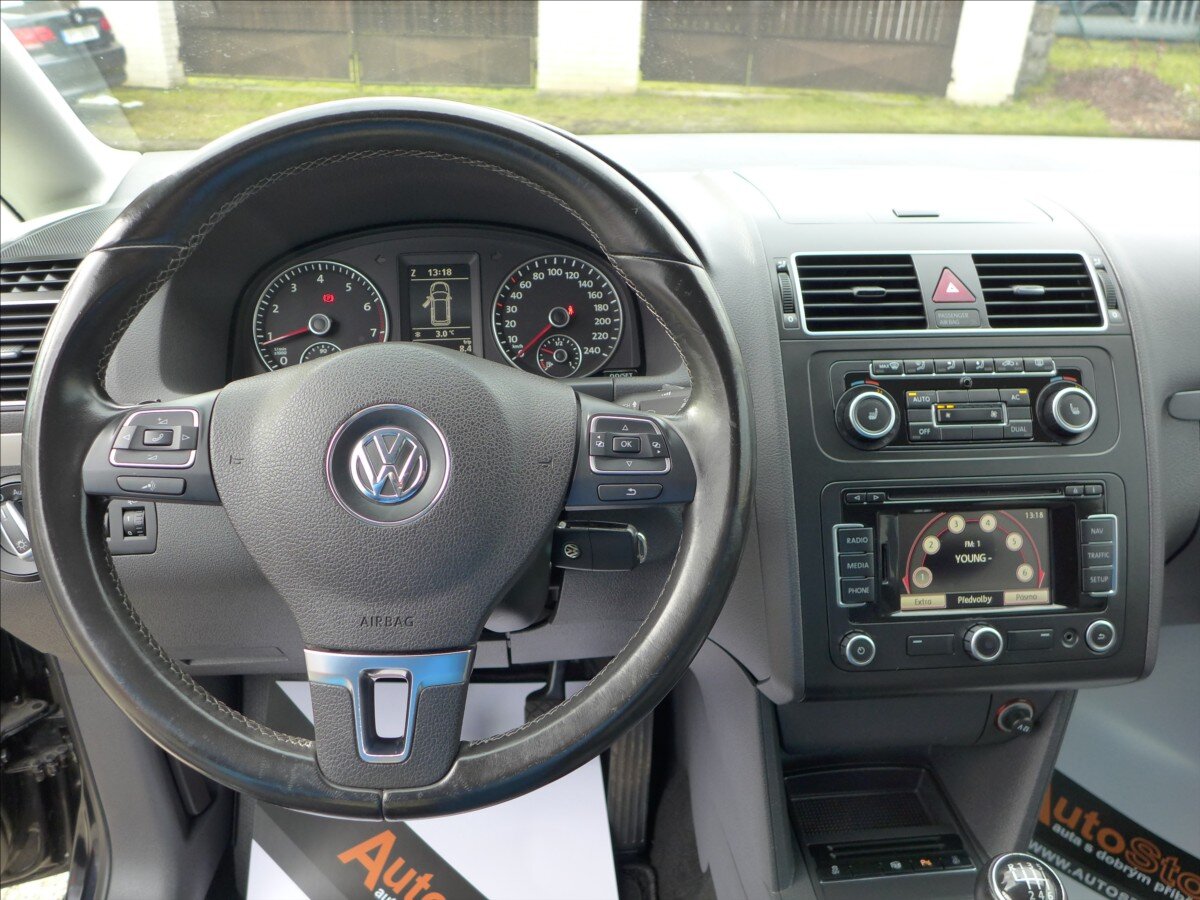 Volkswagen Touran Kombi 1,4 l 103 kw