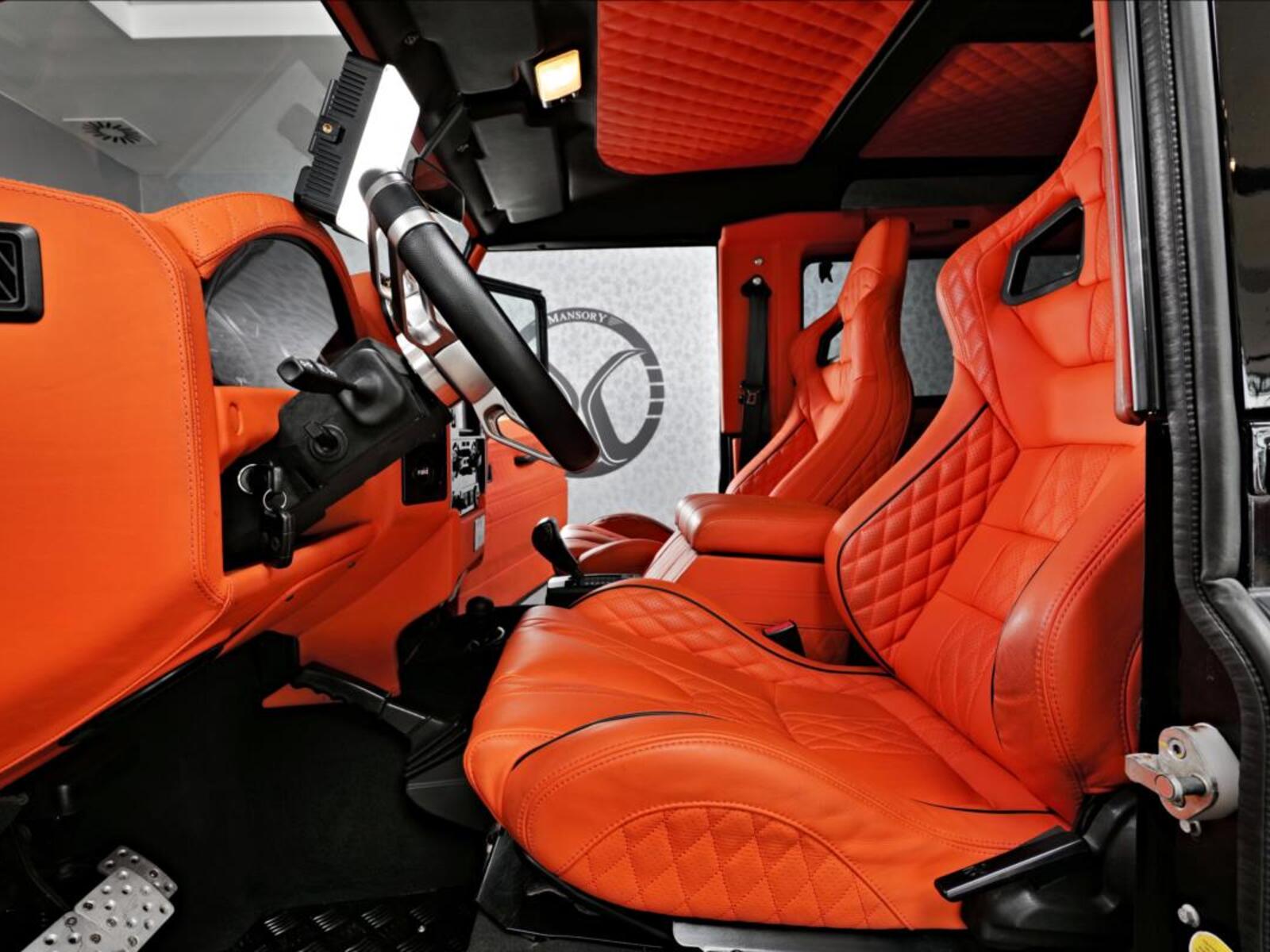 Land Rover Defender 12