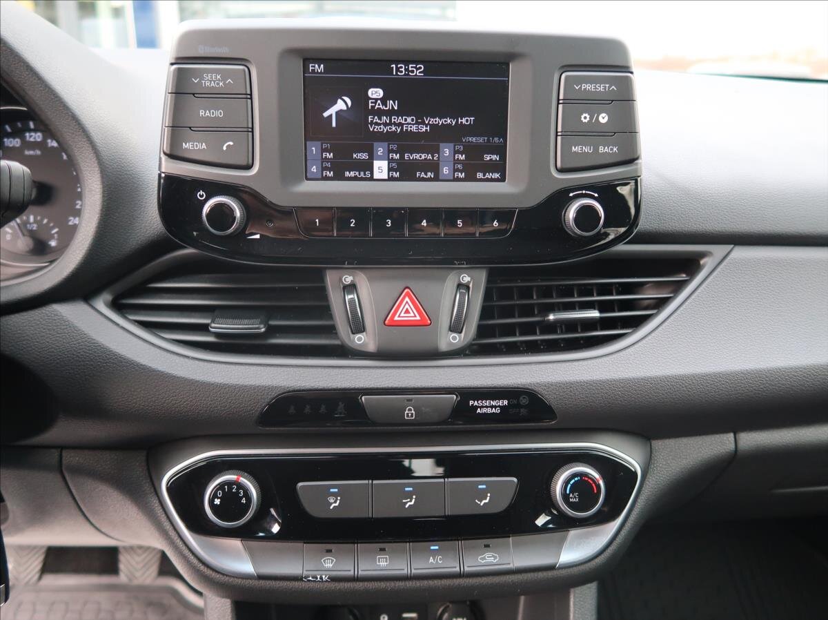 Hyundai i30 Hatchback 1,4 l 73 kw