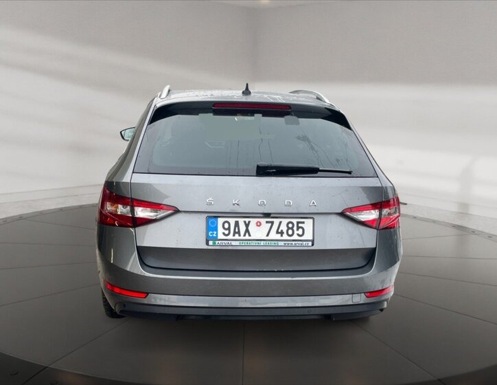 Škoda Superb Kombi 2,0 l 110 kw