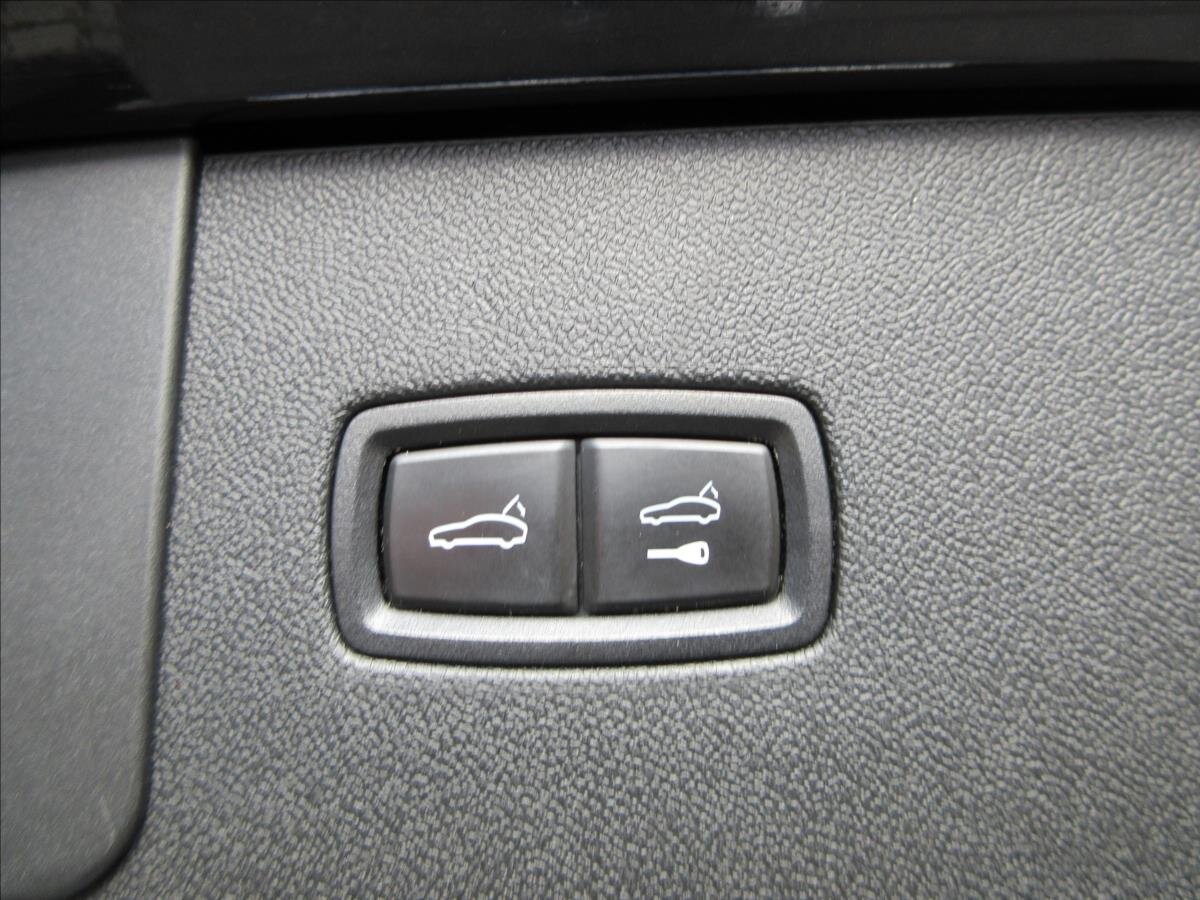 Porsche Cayenne Kombi 2,9 l 324 kw