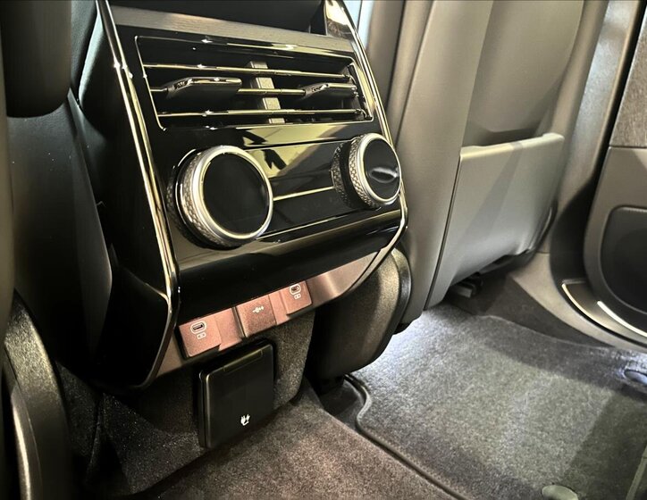 Land Rover Range Rover Sport SUV 3,0 l 221 kw