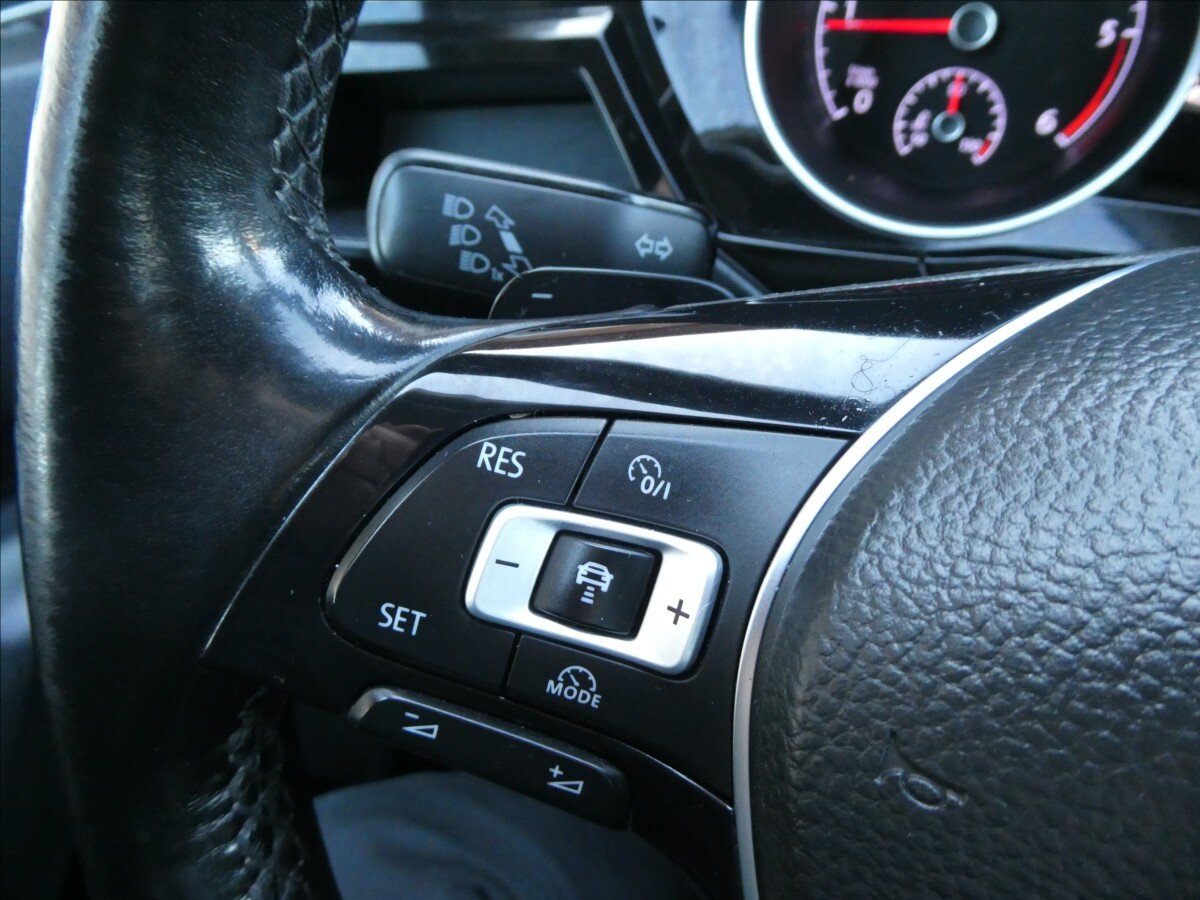 Volkswagen Touran MPV 2,0 l 110 kw