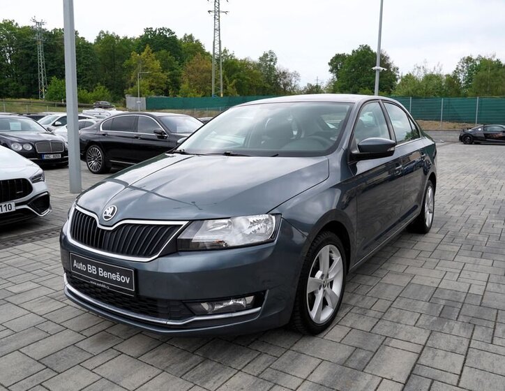 Škoda Rapid Hatchback 999,0 70 kw